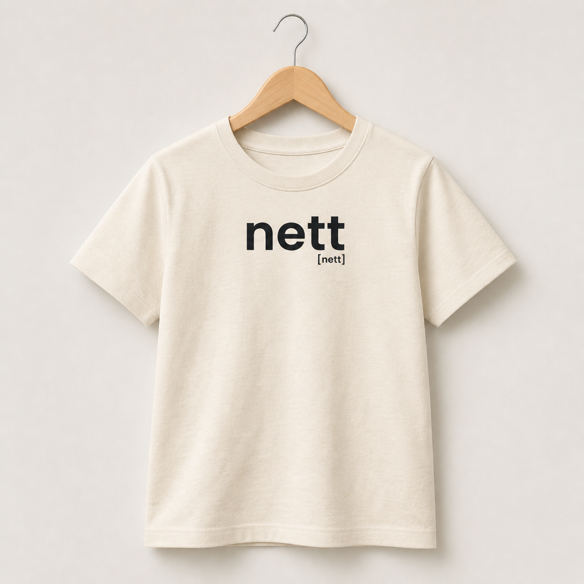Cremefarbenes Kinder T-Shirt nett von JoisPulse, flach liegend fotografiert