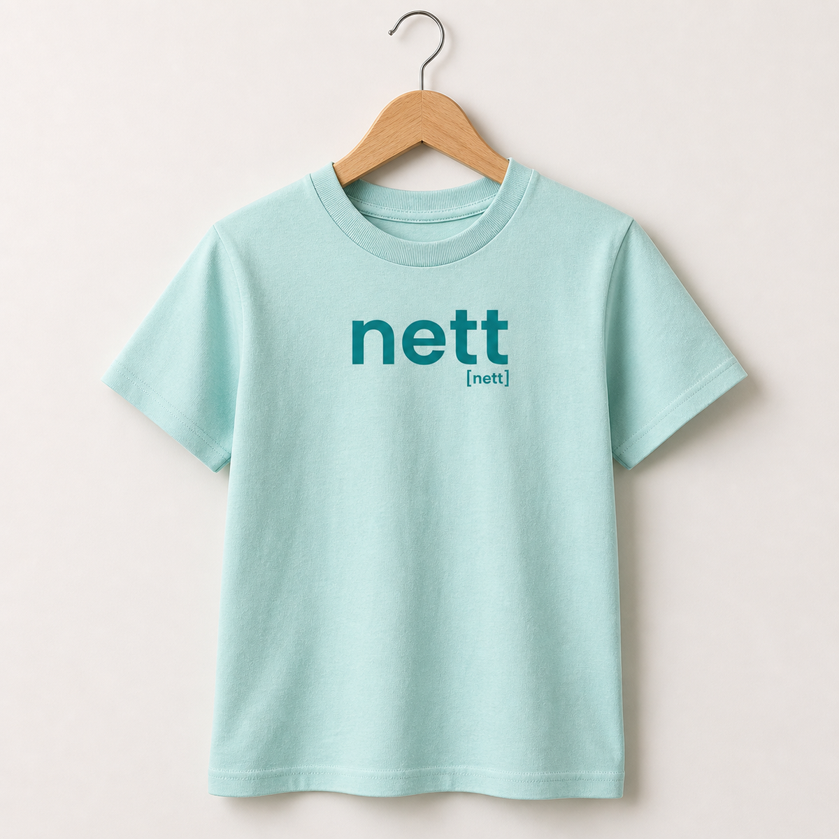 Türkisfarbenes Kinder T-Shirt nett von JoisPulse, flach liegend fotografiert
