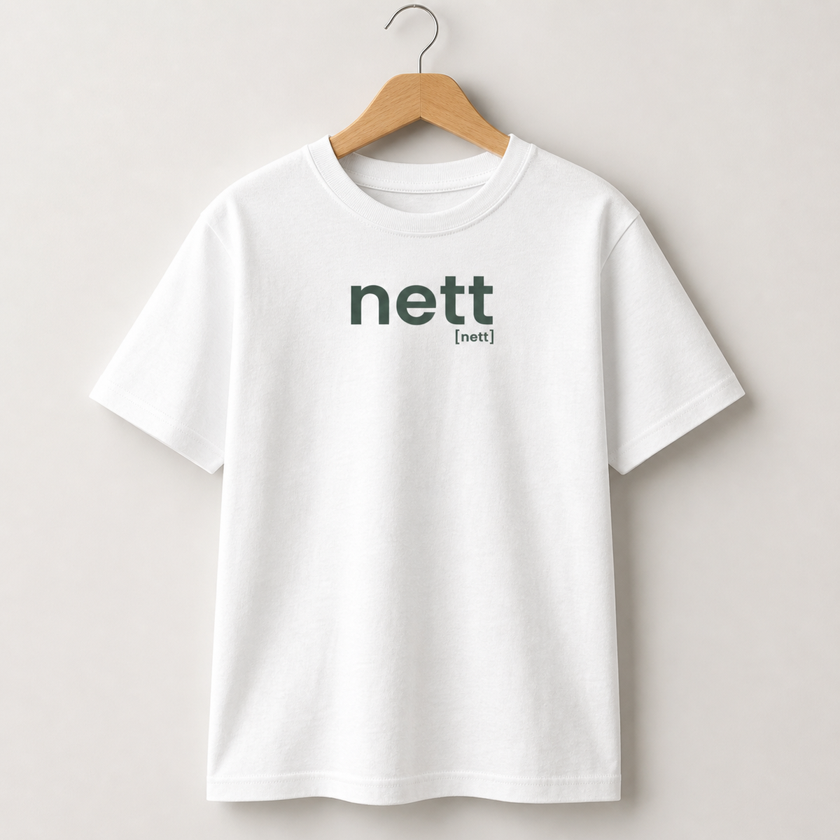 Weißes Kinder T-Shirt nett von JoisPulse, flach liegend fotografiert